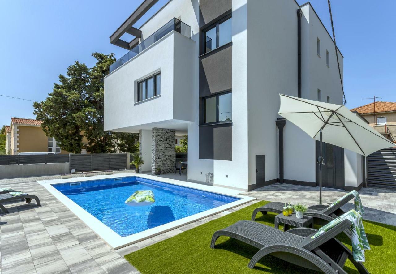 Villa Ema Kastela With Private Heated Pool Екстериор снимка